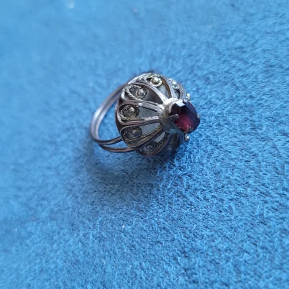 Vampire Ring - Picture 2 of 2
